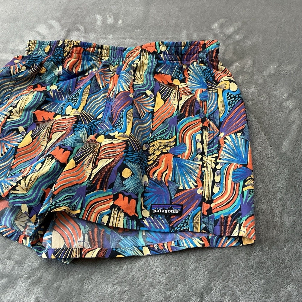 PATAGONIA Women’s BAGGIES 5" Swim SHORTS tropical Print size Small multi color - Picture 2 of 12